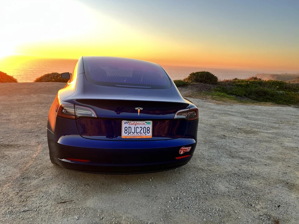 2018 Tesla Model 3 - Image 17 of 31