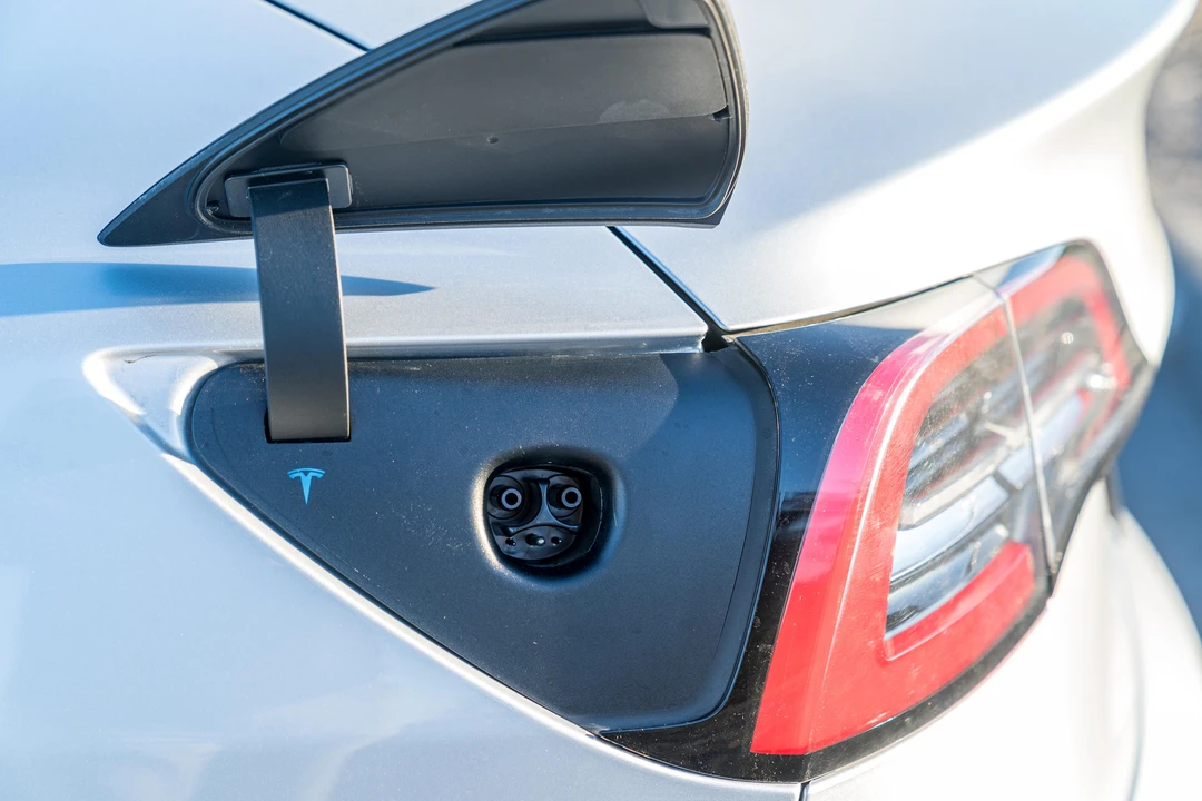 2018 Tesla Model 3 - Image 21 of 31