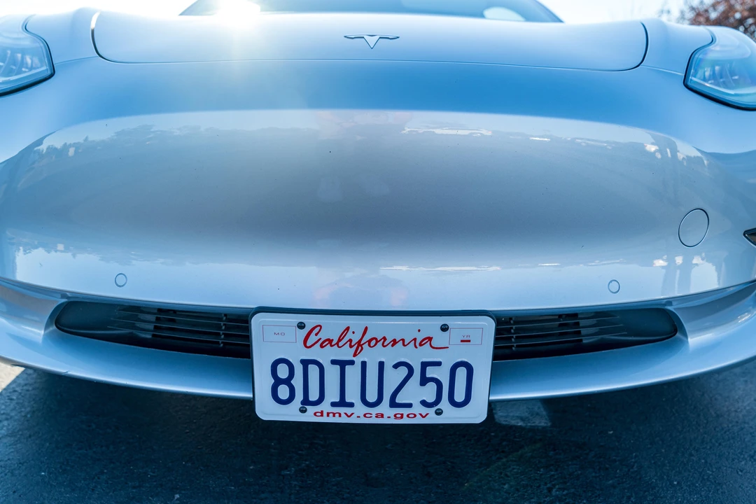 2018 Tesla Model 3 - Image 16 of 31
