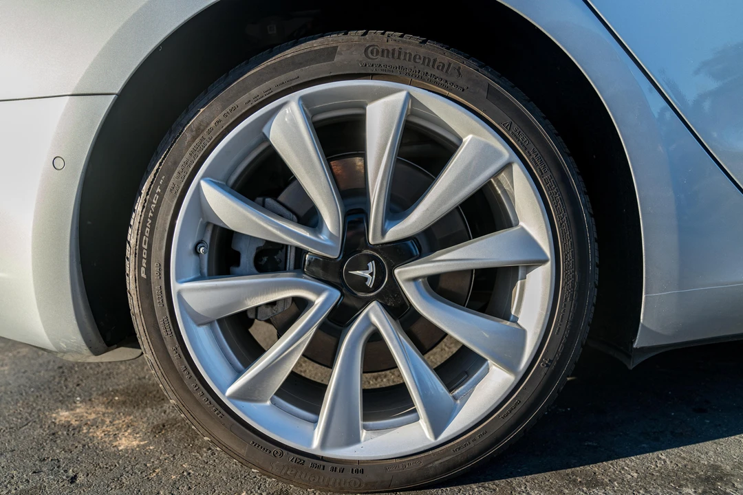 2018 Tesla Model 3 - Image 23 of 31
