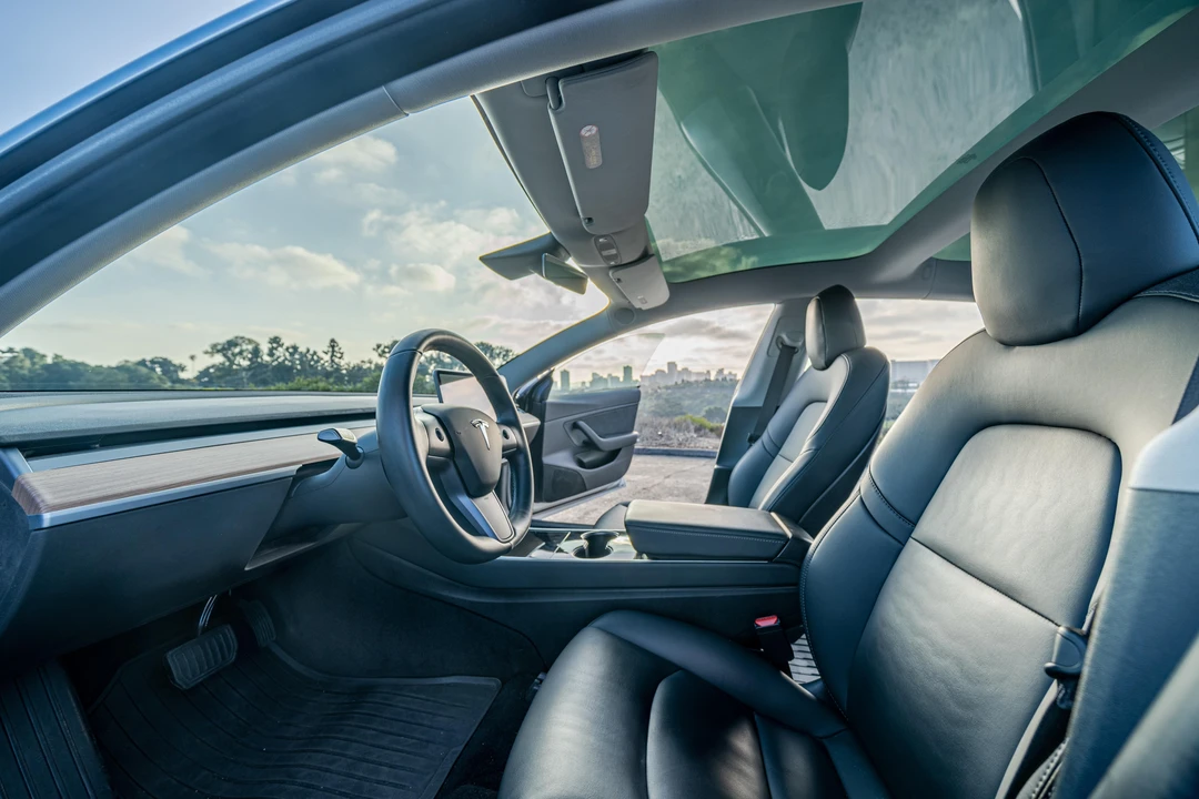 2018 Tesla Model 3 - Image 27 of 31