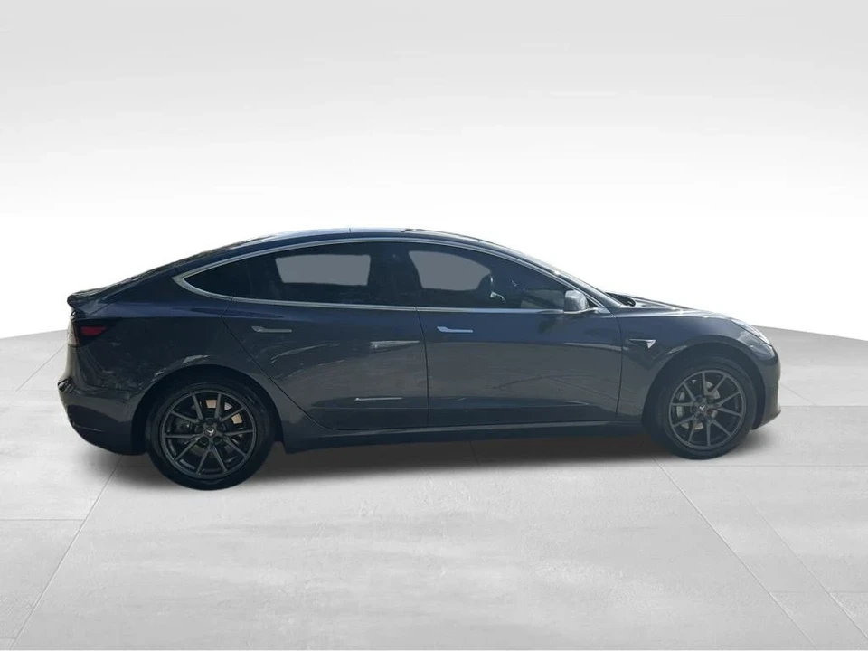 2018 Tesla Model 3 - Image 3 of 12