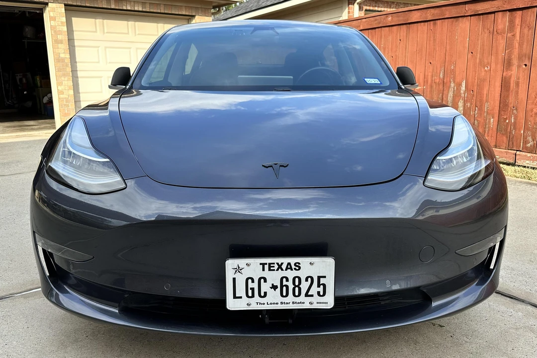 2018 Tesla Model 3 - Image 2 of 31