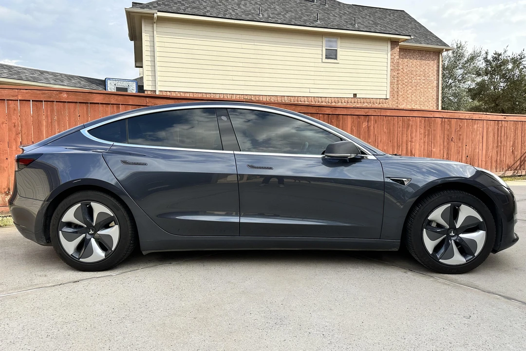 2018 Tesla Model 3 - Image 3 of 31