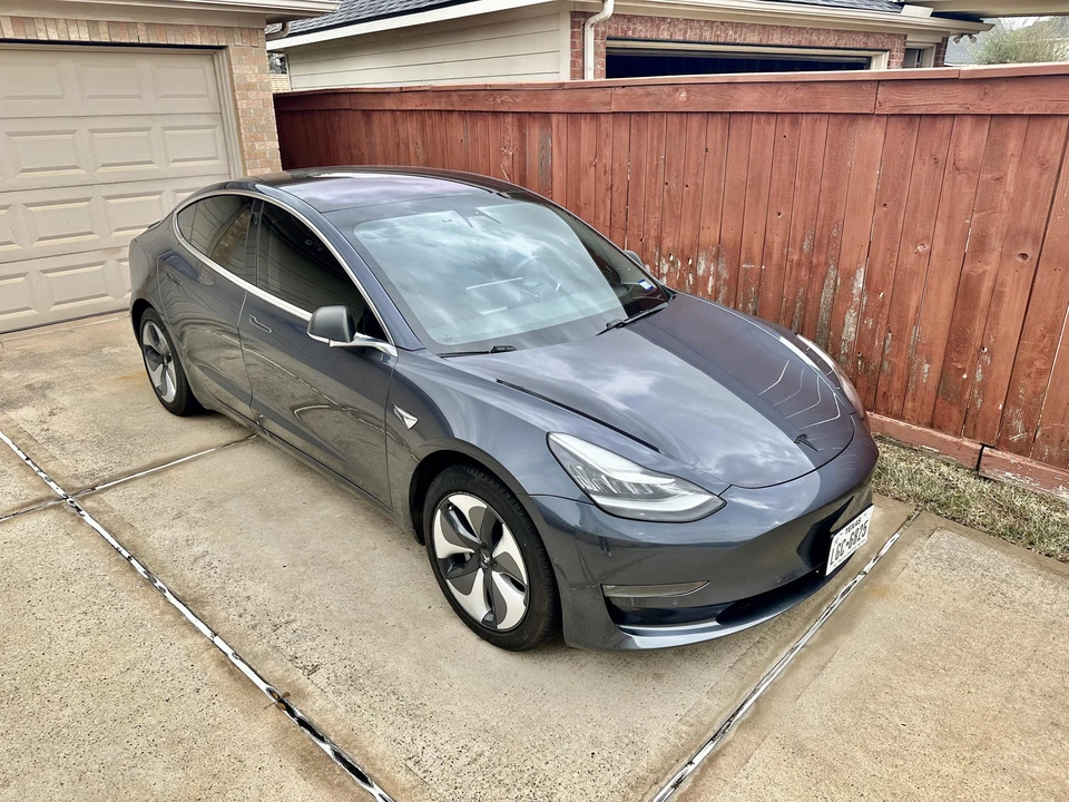 2018 Tesla Model 3 - Image 17 of 31