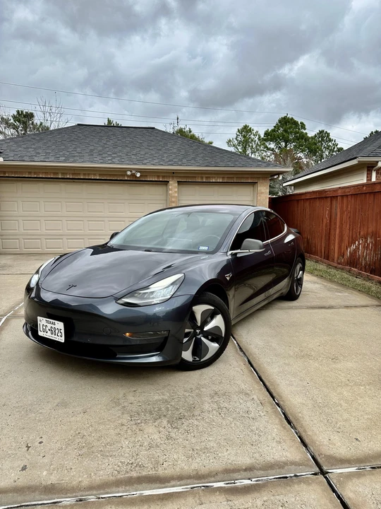 2018 Tesla Model 3 - Image 9 of 31