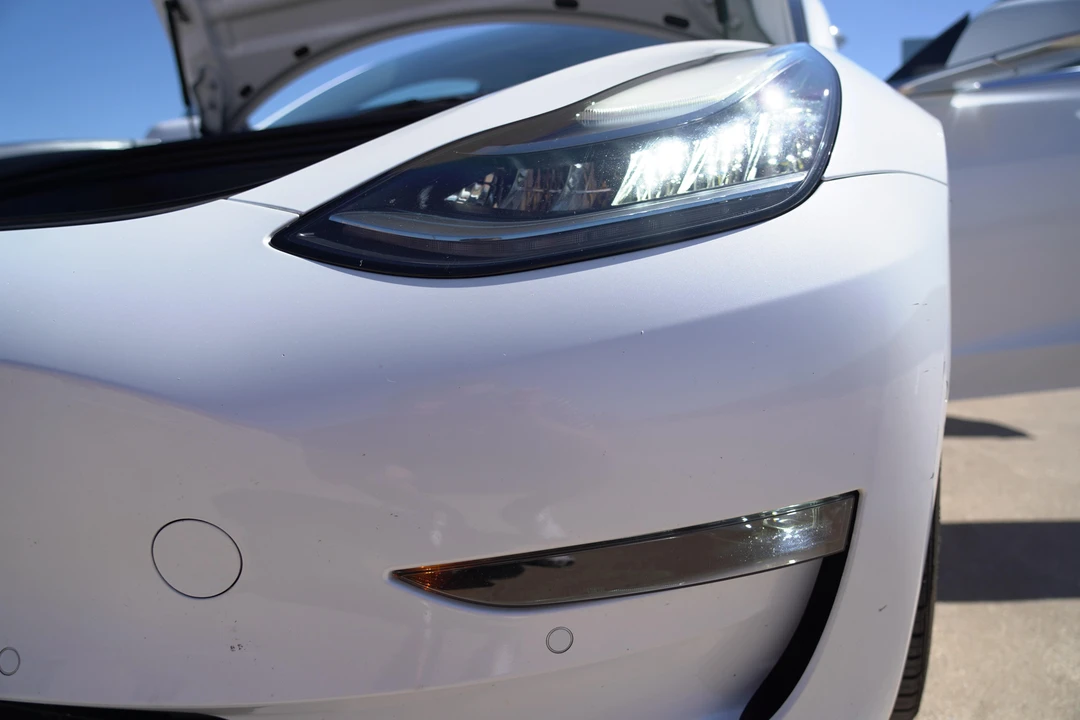 2018 Tesla Model 3 - Image 19 of 31