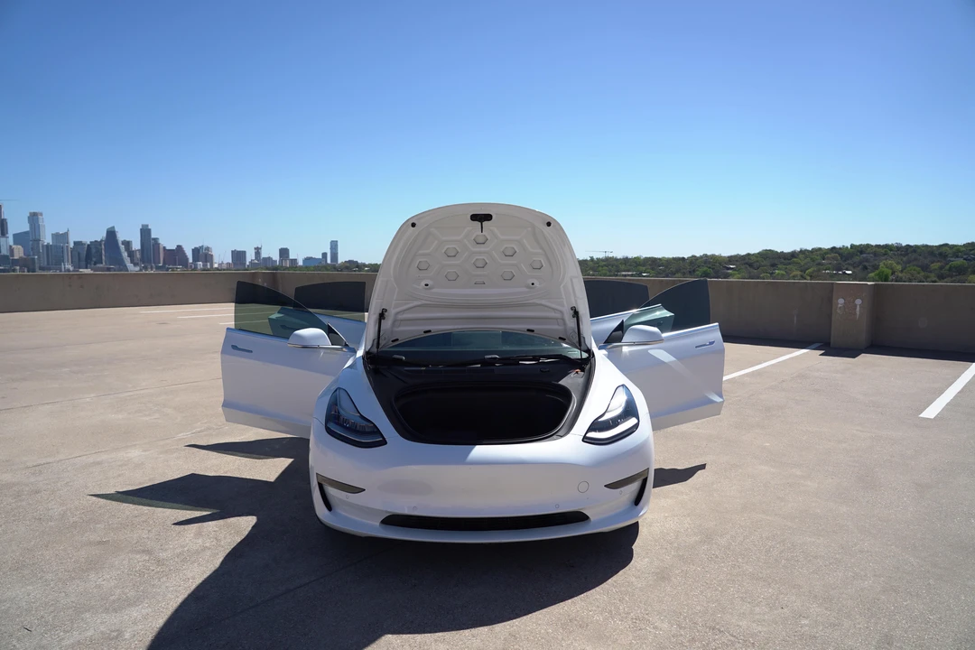 2018 Tesla Model 3 - Image 10 of 31
