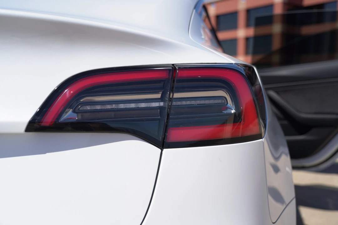 2018 Tesla Model 3 - Image 23 of 31