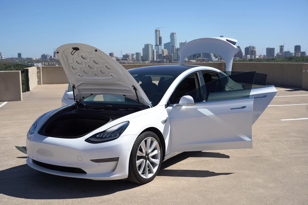 2018 Tesla Model 3 - Image 13 of 31