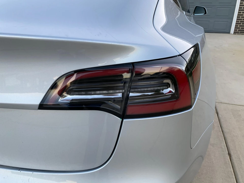 2018 Tesla Model 3 - Image 27 of 31