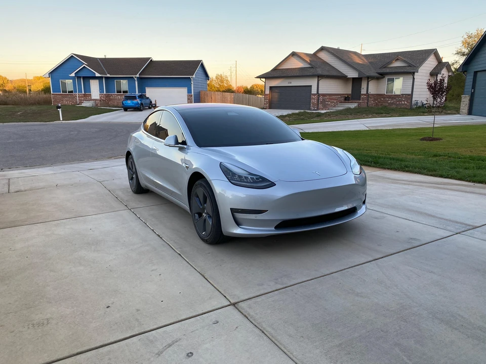 2018 Tesla Model 3 - Image 19 of 31