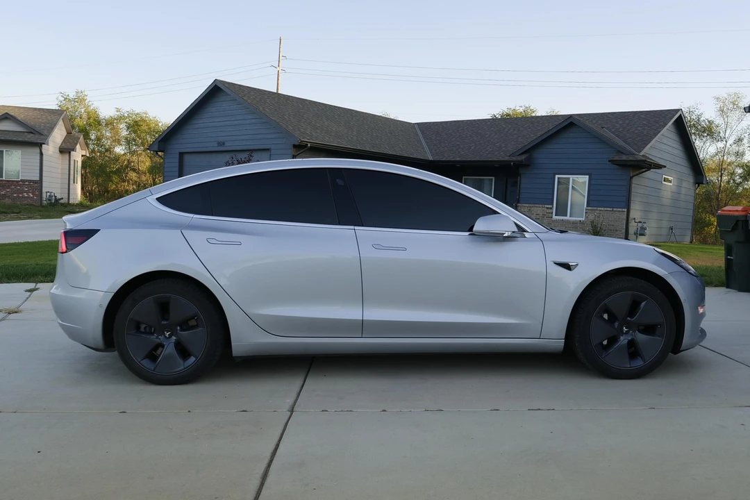 2018 Tesla Model 3 - Image 17 of 31