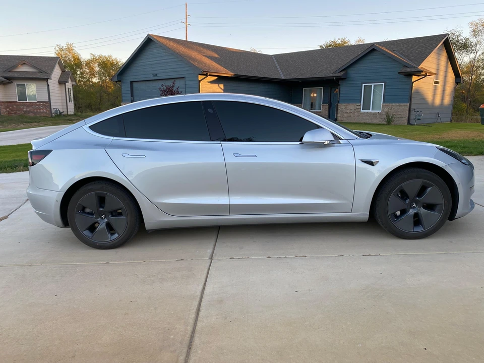 2018 Tesla Model 3 - Image 16 of 31