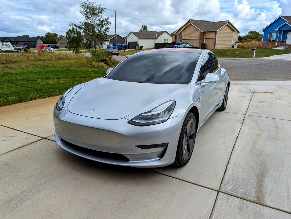 2018 Tesla Model 3 - Image 7 of 31