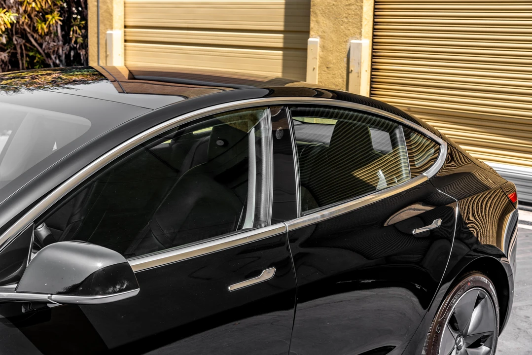 2018 Tesla Model 3 - Image 24 of 31