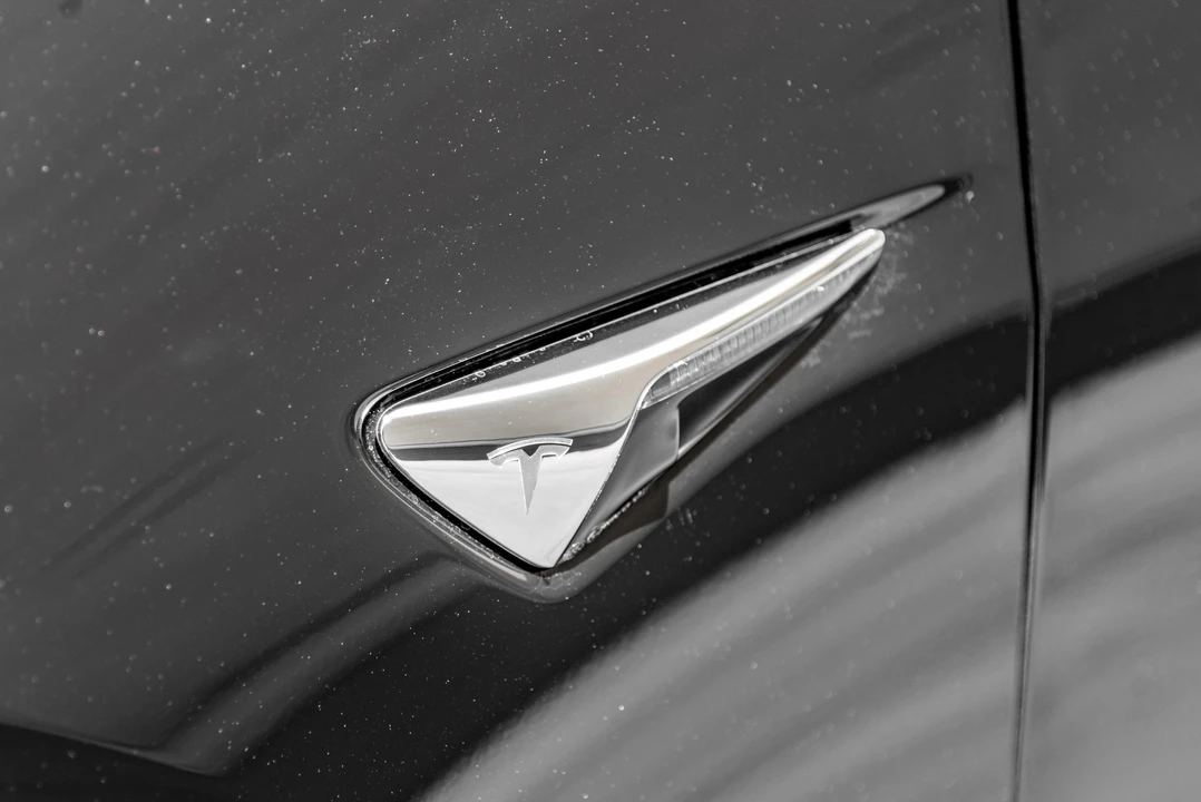 2018 Tesla Model 3 - Image 21 of 31