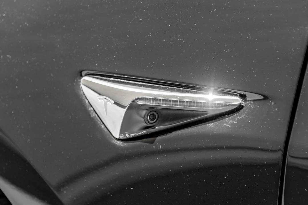 2018 Tesla Model 3 - Image 22 of 31