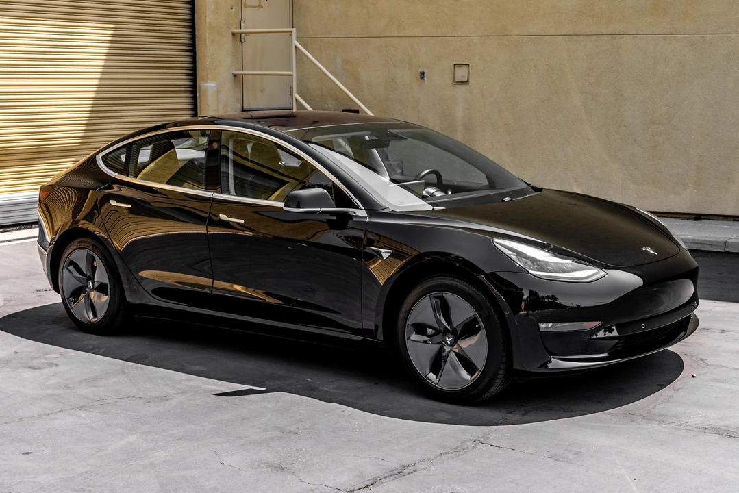 2018 Tesla Model 3 - Image 11 of 31