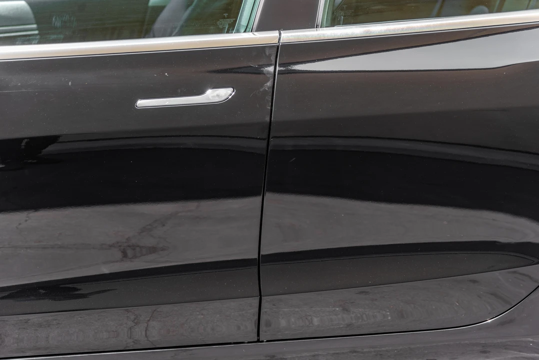 2018 Tesla Model 3 - Image 27 of 31