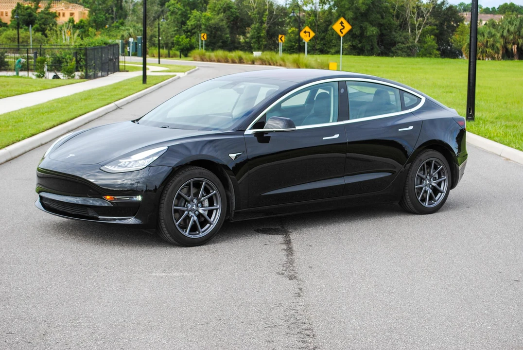 2018 Tesla Model 3 - Image 11 of 31
