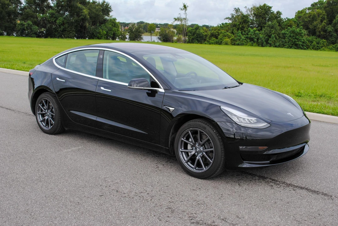 2018 Tesla Model 3 - Image 13 of 31