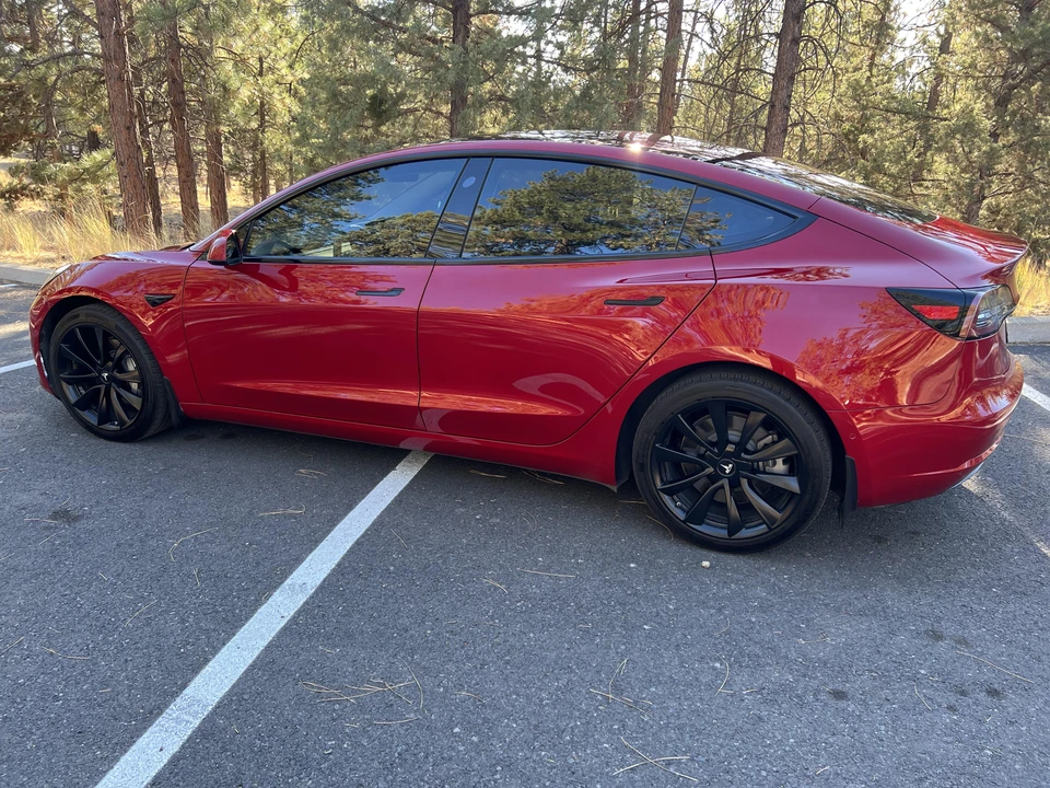 2018 Tesla Model 3 - Image 9 of 31