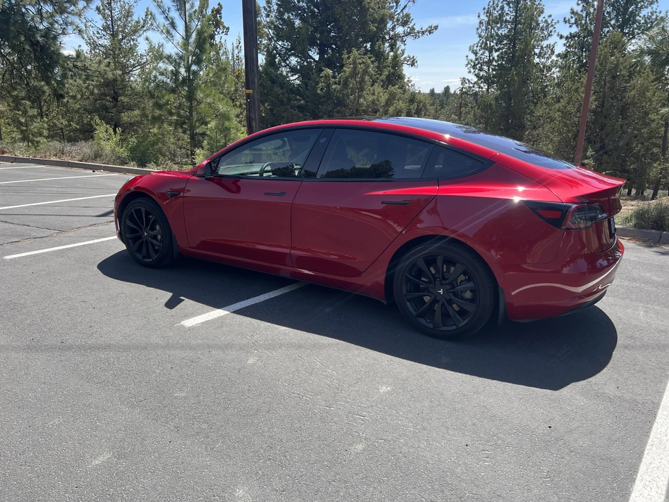 2018 Tesla Model 3 - Image 10 of 31