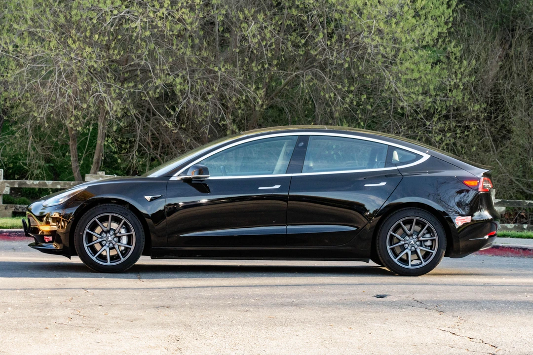 2018 Tesla Model 3 - Image 7 of 31
