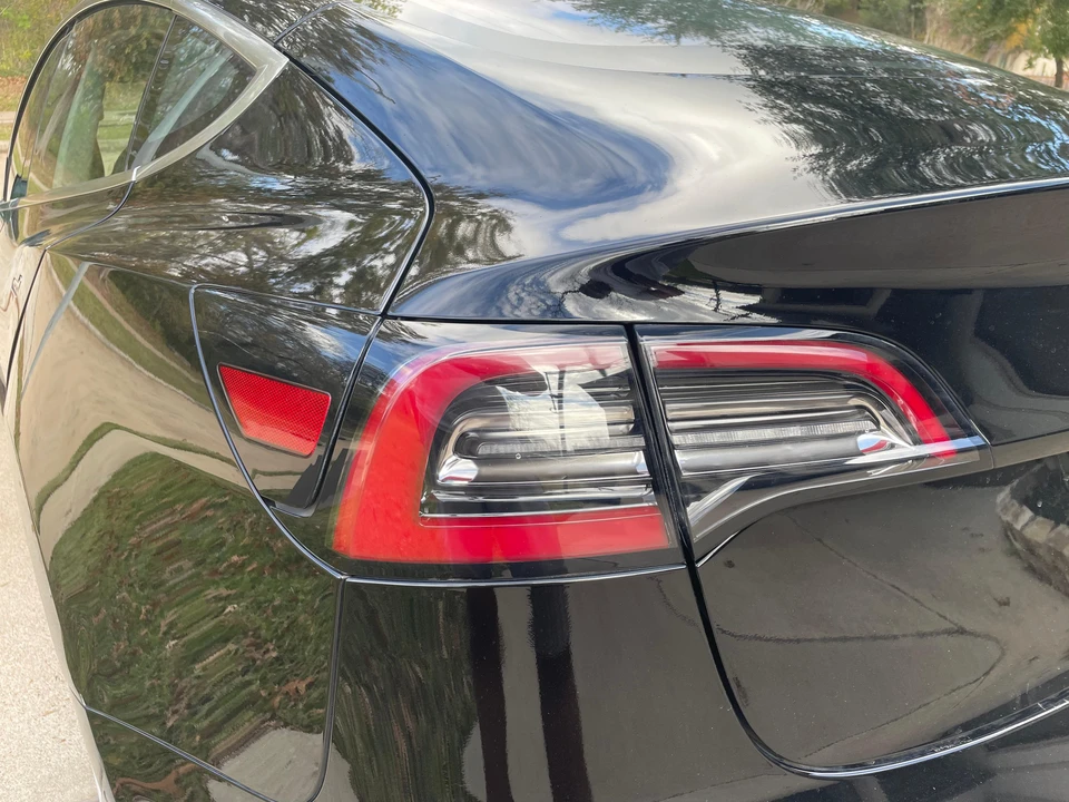 2018 Tesla Model 3 - Image 24 of 31