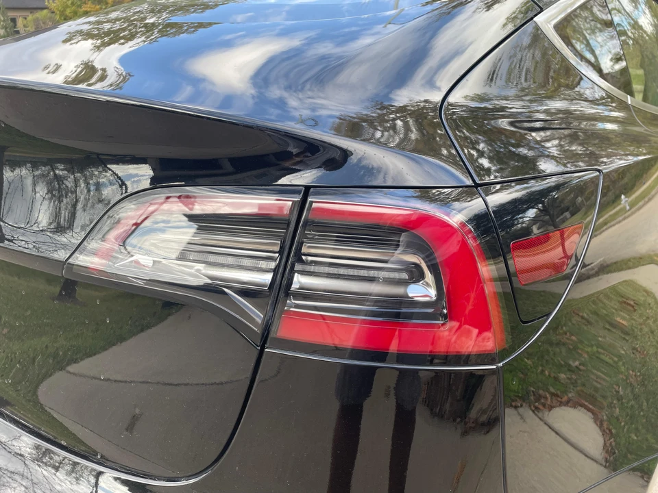 2018 Tesla Model 3 - Image 26 of 31