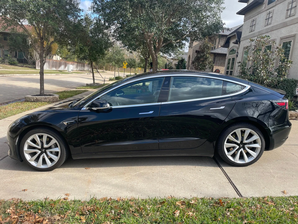 2018 Tesla Model 3 - Image 11 of 31