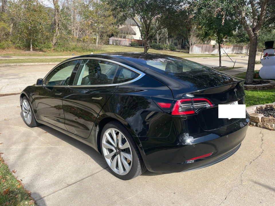 2018 Tesla Model 3 - Image 12 of 31