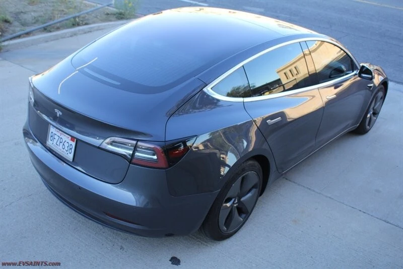 2018 Tesla Model 3 - Image 8 of 21