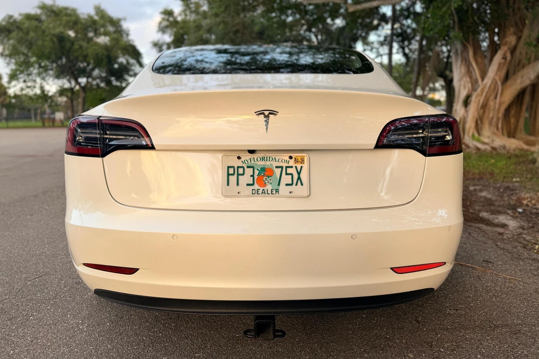 2018 Tesla Model 3 - Image 5 of 31