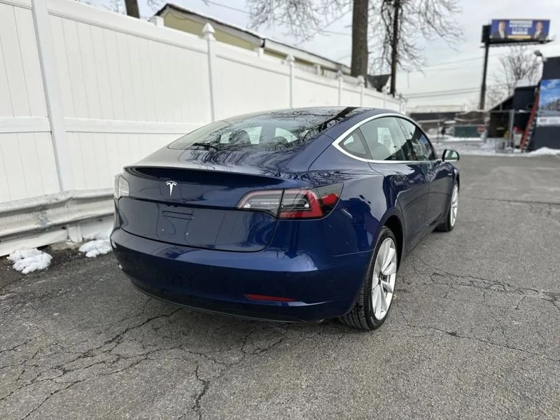 2018 Tesla Model 3 - Image 7 of 12
