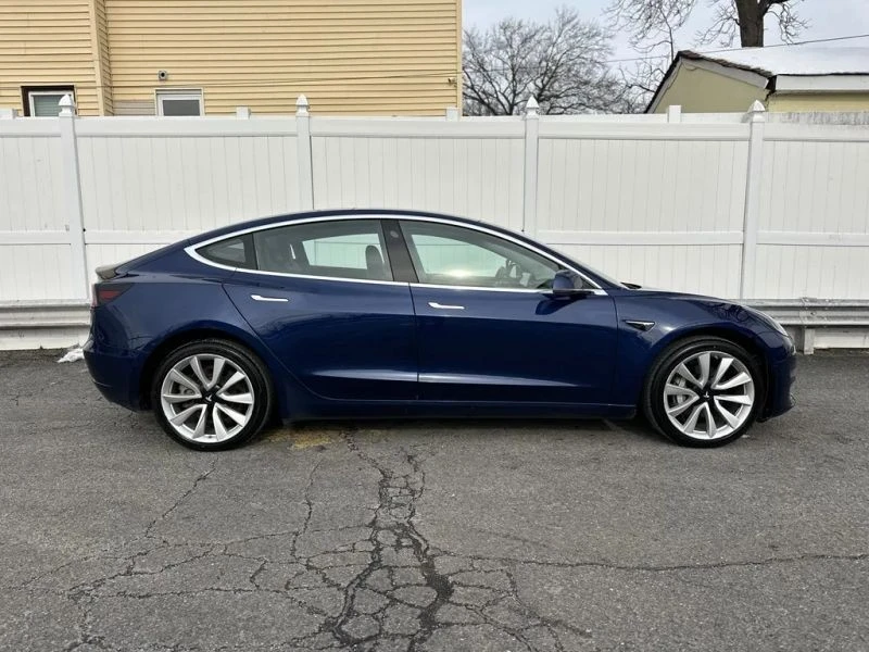 2018 Tesla Model 3 - Image 8 of 12