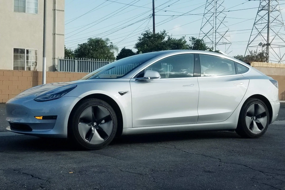2018 Tesla Model 3 - Image 15 of 31