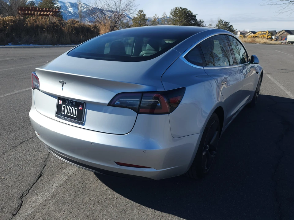 2018 Tesla Model 3 - Image 17 of 31