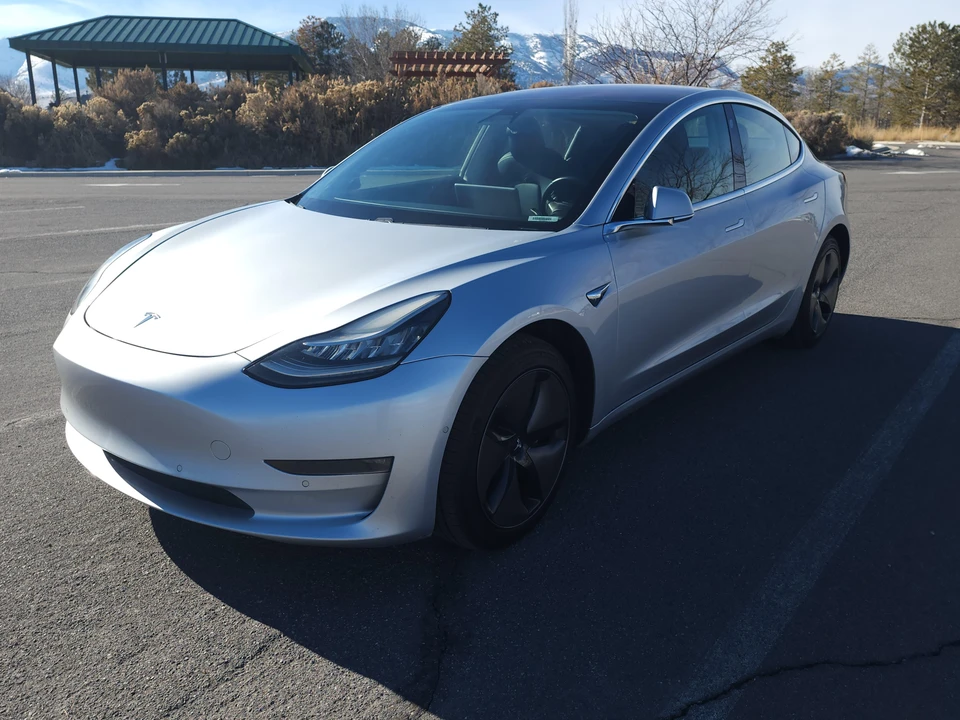 2018 Tesla Model 3 - Image 12 of 31