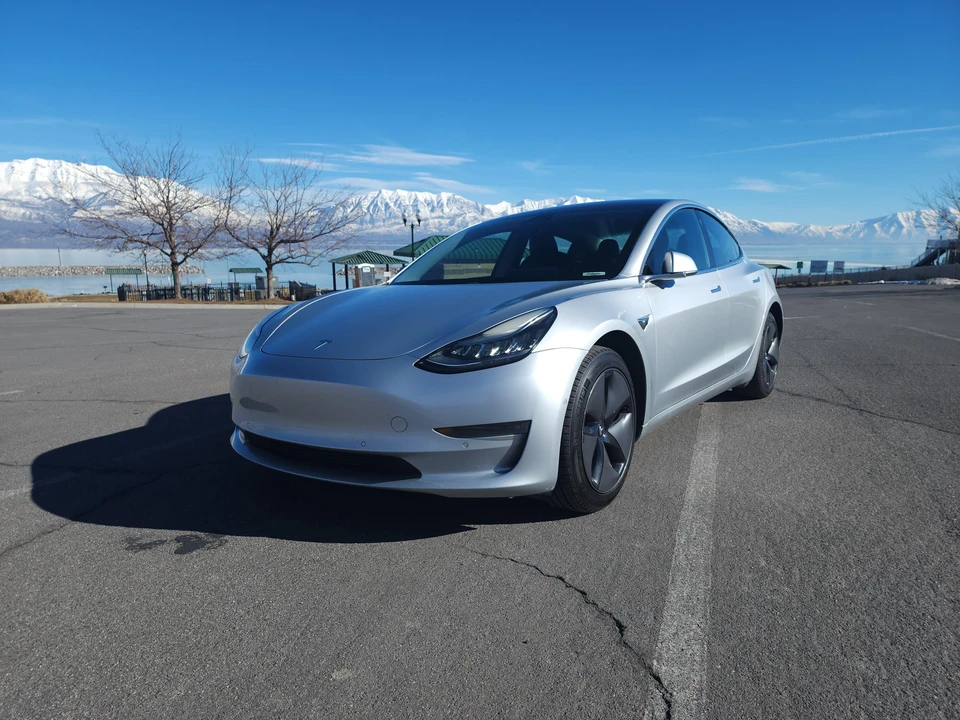 2018 Tesla Model 3 - Image 8 of 31