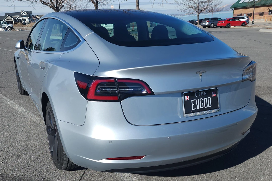 2018 Tesla Model 3 - Image 5 of 31