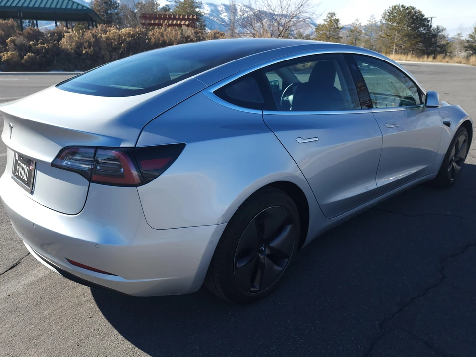 2018 Tesla Model 3 - Image 18 of 31
