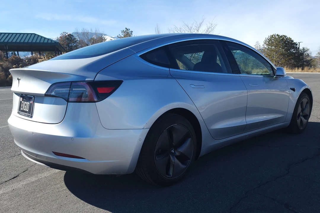 2018 Tesla Model 3 - Image 4 of 31