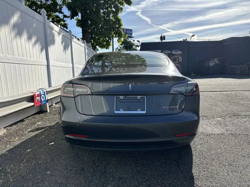 2018 Tesla Model 3 - Image 6 of 12
