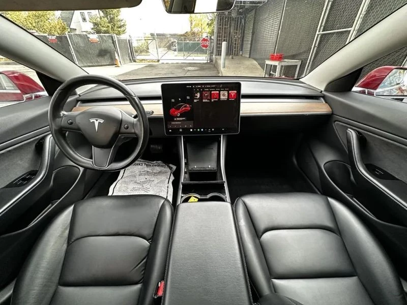 2018 Tesla Model 3 - Image 9 of 12