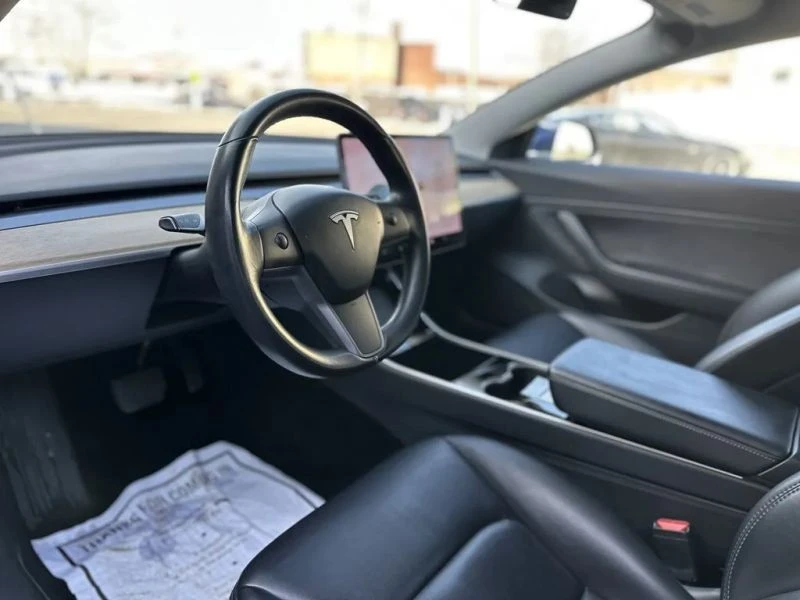 2018 Tesla Model 3 - Image 8 of 12
