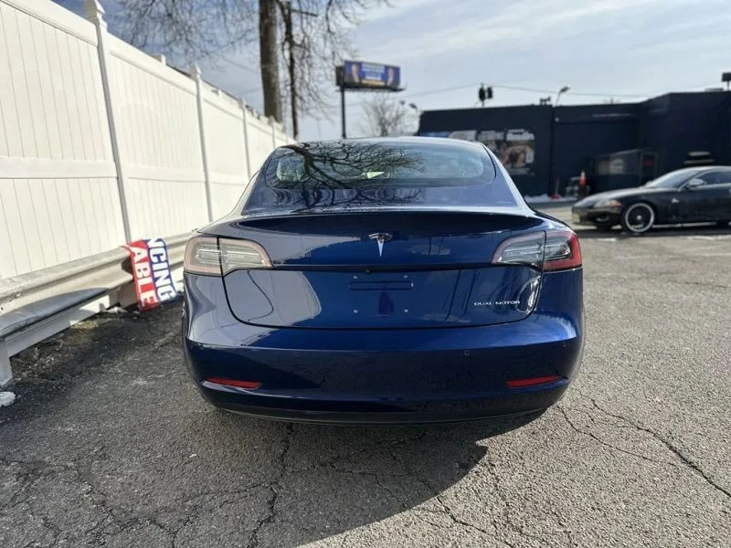 2018 Tesla Model 3 - Image 4 of 12