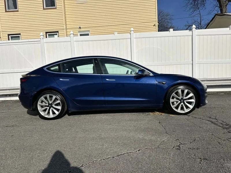 2018 Tesla Model 3 - Image 6 of 12
