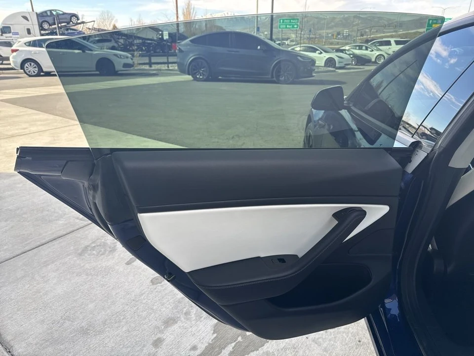2018 Tesla Model 3 - Image 14 of 21